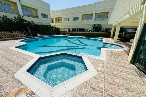 4 غرف نوم فيلا  رقم 125624 16