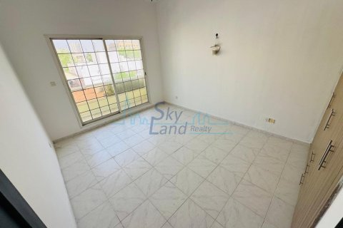 4 غرف نوم فيلا  رقم 125624 9