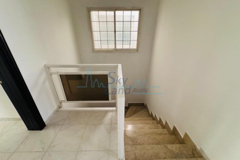 4 غرف نوم فيلا  رقم 125624 6