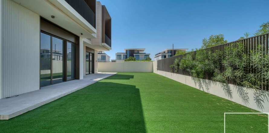 5 bedrooms Villa in Dubai Hills Estate, UAE No. 203704