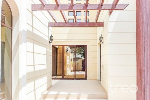 4 bedrooms Townhouse in Mudon, UAE No. 188118 7
