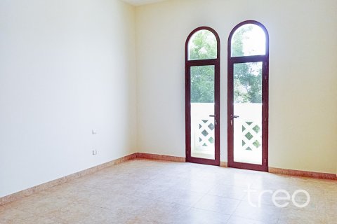 4 bedrooms Townhouse in Mudon, UAE No. 188118 14