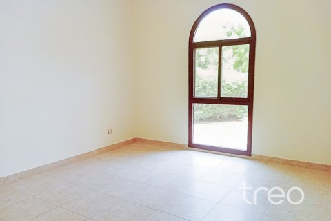 4 bedrooms Townhouse in Mudon, UAE No. 188118 13