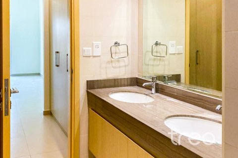 3 bedrooms Villa in Dubai, UAE No. 188123 10