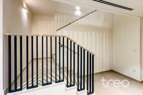4 bedrooms Villa in Mudon, UAE No. 188120 11