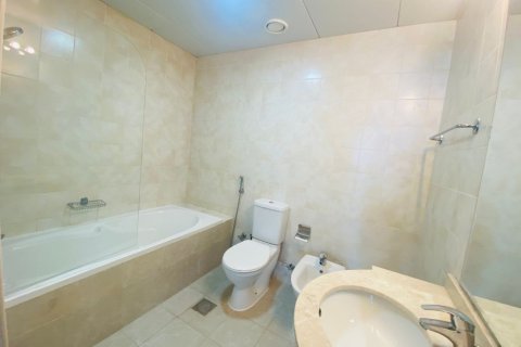 Apartment de 2 dormitorios en Jumeirah Lake Towers, UAE No. 162943 4