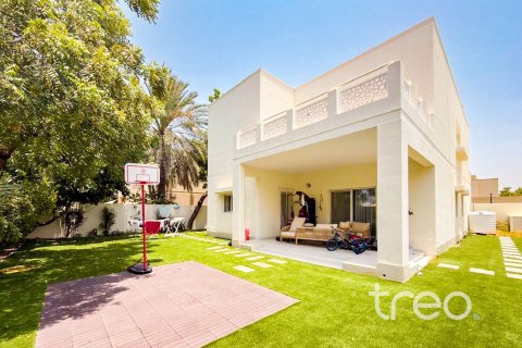 Villa de 4 dormitorios en Meadows, UAE No. 183148