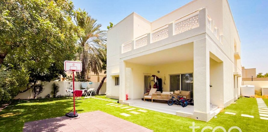 Villa de 4 dormitorios en Meadows, UAE No. 183148