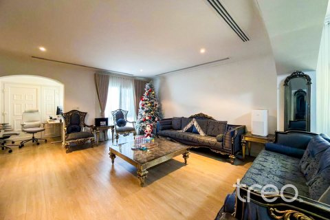 Villa de 4 dormitorios en Meadows, UAE No. 183148 3
