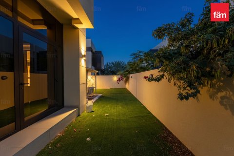 Таунхаус с 3 спальнями в Дубай, ОАЭ №141616 14