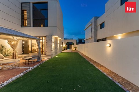 Таунхаус с 3 спальнями в Дубай, ОАЭ №141616 4