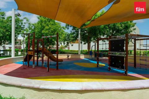 Квартира с 2 спальнями в Дубай, ОАЭ №141613 15