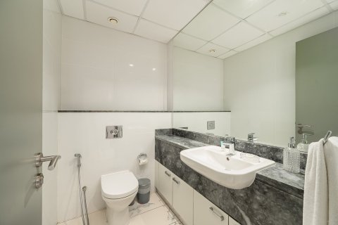 Apartment de 2 dormitorios en Business Bay, UAE No. 202396 15