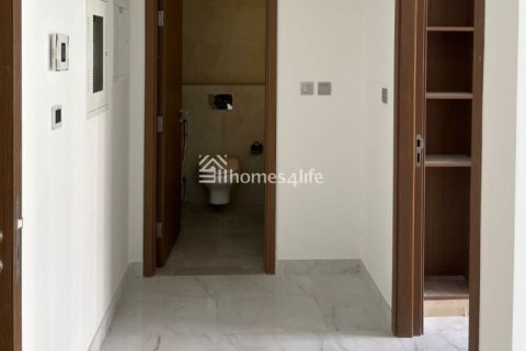 1 bedroom Apartment in Dubai Studio City, UAE No. 170700 9