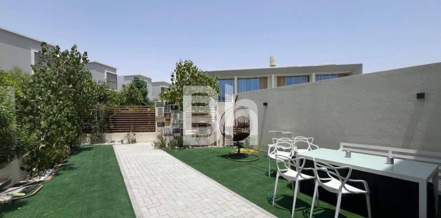 1 bedroom Townhouse  No. 114409