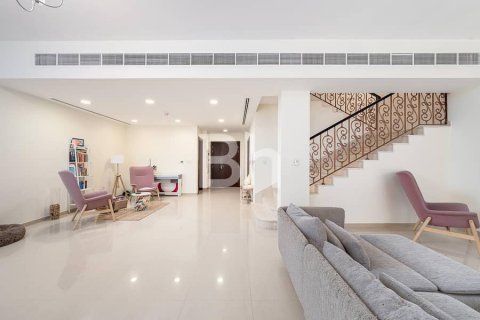 Townhouse de 4 dormitorios  No. 114414 31