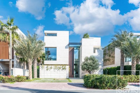 Villa de 6 dormitorios  No. 116490 2