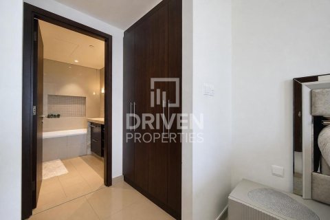Appartement de 2 chambres à Boulevard Point, UAE No. 209903 13
