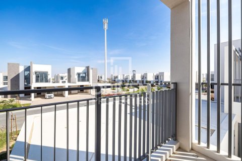 Villa de 4 chambres à EMAAR South, UAE No. 202824 21