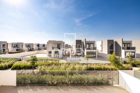 Villa de 4 chambres à EMAAR South, UAE No. 202824 25