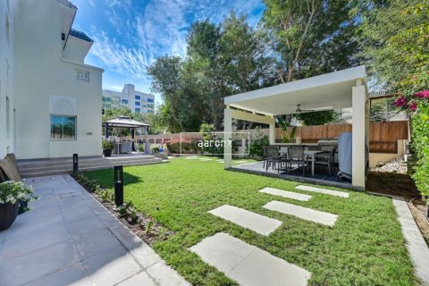 6 bedrooms Villa in Al Furjan, UAE No. 46555 23