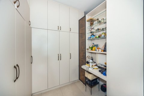 Apartment de 3 dormitorios en Mirdif Hills, UAE No. 156681 9