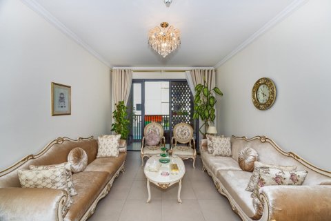 Apartment de 3 dormitorios en Mirdif Hills, UAE No. 156681 5