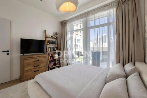 Studio Apartment in Burj Views, UAE No. 189732 8