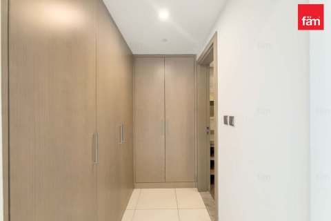 Квартира с 3 спальнями в Даунтаун Дубай (Даунтаун Бурдж Дубай), ОАЭ №146316 15