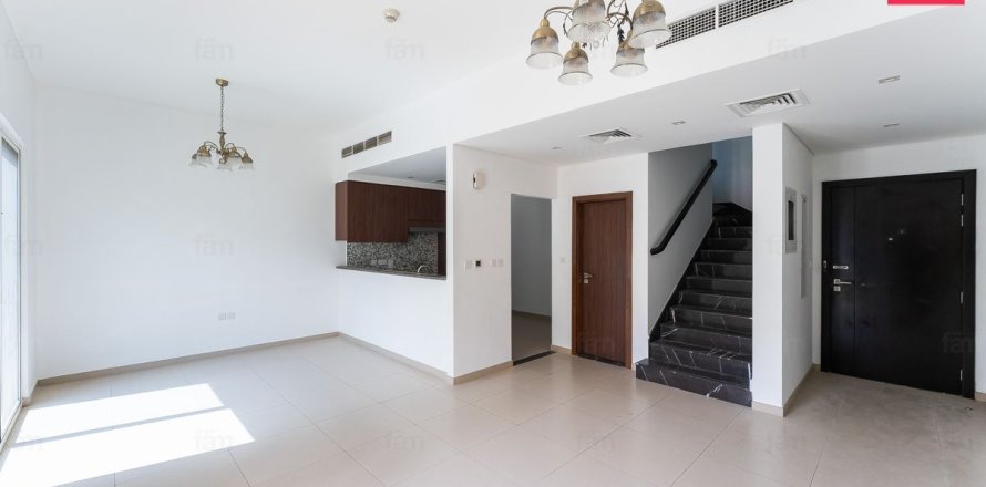 Townhouse de 3 dormitorios en Dubai, UAE No. 162336