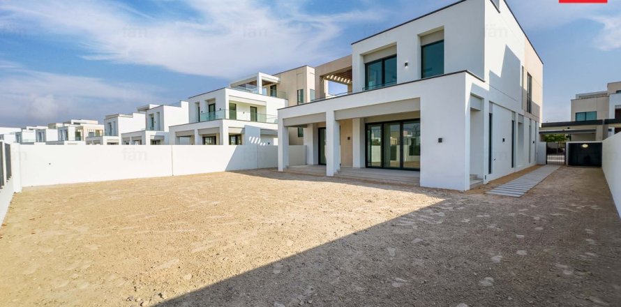 Вилла с 4 спальнями №126226