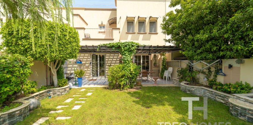 Villa de 3 dormitorios en The Springs, UAE No. 74053