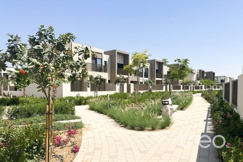Townhouse de 4 dormitorios en Dubai, UAE No. 174087 16
