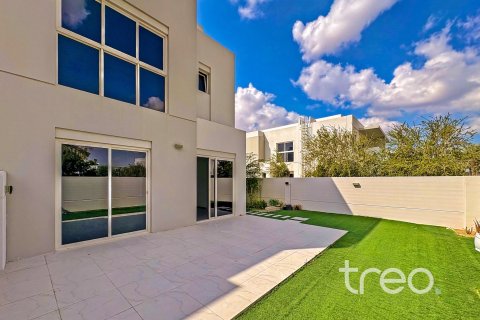 Townhouse de 4 dormitorios en Mudon, UAE No. 174085 8