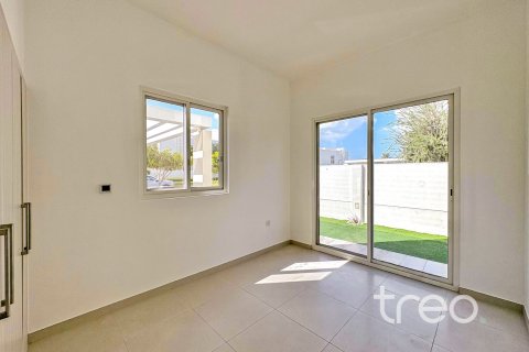 Townhouse de 4 dormitorios en Mudon, UAE No. 174085 6