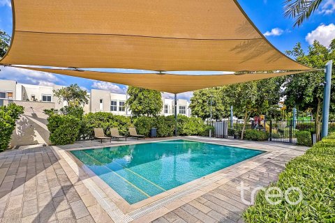 Townhouse de 4 dormitorios en Mudon, UAE No. 174085 11