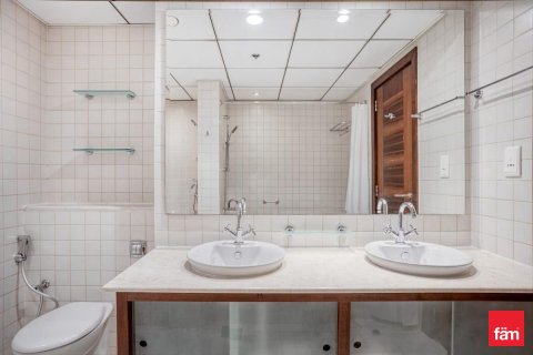 Apartment de 2 dormitorios en Dubai Marina, UAE No. 166466 8
