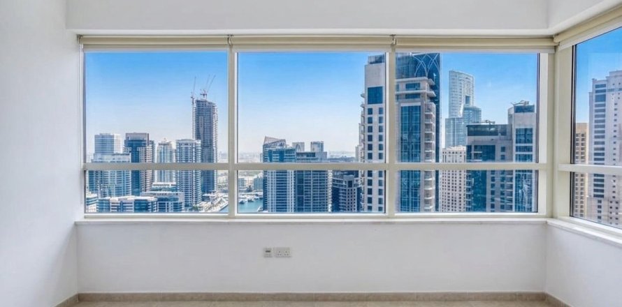 Apartment de 2 dormitorios en Dubai Marina, UAE No. 166466