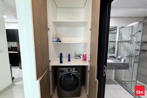 1 bedroom Apartment in Business Bay, UAE No. 166467 10