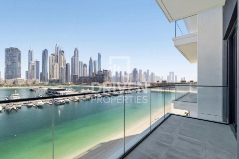 Appartement de 3 chambres à EMAAR Beachfront, UAE No. 200600 18