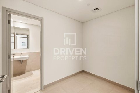 Appartement de 3 chambres à EMAAR Beachfront, UAE No. 200600 16