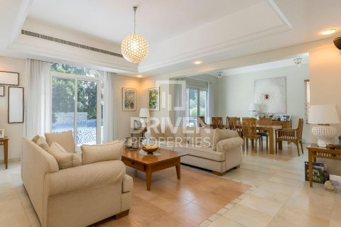 Villa de 5 dormitorios en Dubai Sports City, UAE No. 84924 2