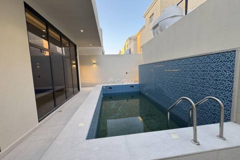 6 bedrooms Villa in Khobar, Saudi Arabia No. 60126 22