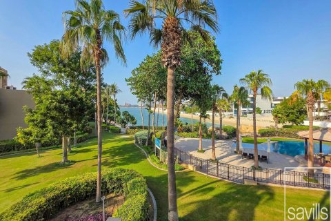 Вилла с 4 спальнями в Пальма Джумейра, ОАЭ №136387 10