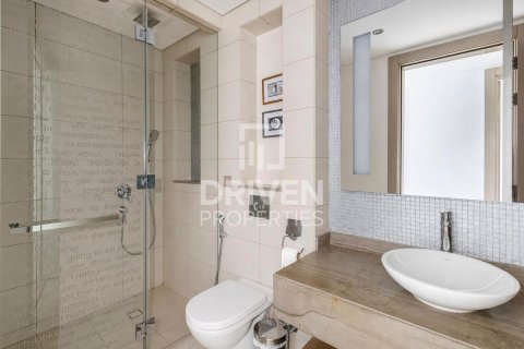 2 bedrooms Apartment in DAMAC Towers by Paramount, UAE No. 206369 12