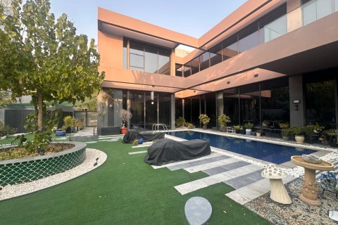 Villa de 5 chambres à Tilal City, UAE No. 208715