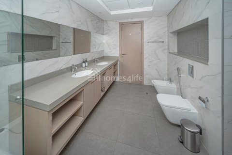 3 bedrooms Apartment in Al Satwa, UAE No. 173334 9