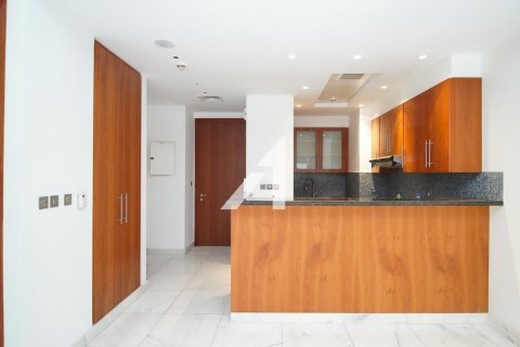 Studio Apartment  No. 118037 4