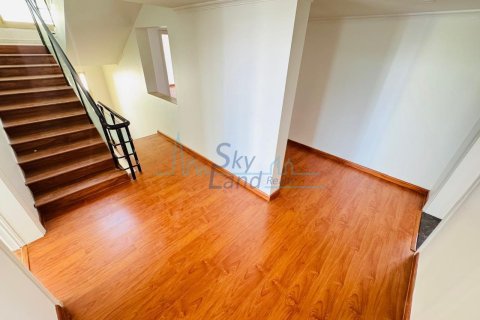 Villa de 4 dormitorios  No. 118032 28