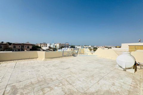 Villa de 4 dormitorios  No. 118032 34